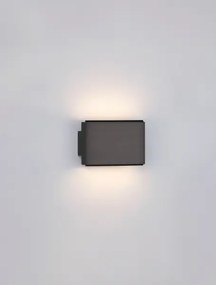 Minimalistické nastenné svietidlo Oti Hliník