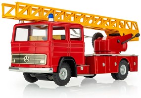 Hasičské auto s rebríkom - Mercedes