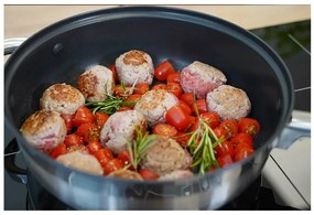 MEGAKOMBO Elektrický krájač BestBerg BBS-400 + 11dielna sada nerezových hrncov BestBerg BBSC-11 + Elektrický mlynček na mäso BestBerg BBM-2500