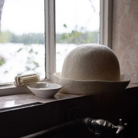 Klobúk do sauny z ovčej vlny Lahtiset, prírodná biela