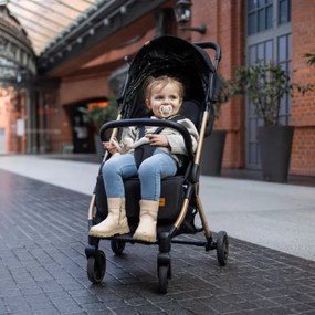 Športový kočík Milan 35 čierny / zlatý