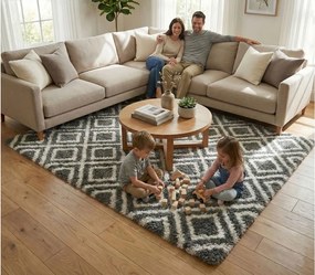 TZ Tmavosivý vzorovaný koberec shaggy Decor Cube Rozmer: 80x150 cm