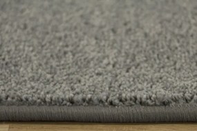 Metrážny koberec Fancy 76 sivý