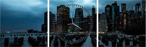 Obraz - Pohľad na mrakodrapy New Yorku (s hodinami) (90x30 cm)