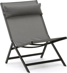 Sivé kovové záhradné kreslo Canutells – Kave Home