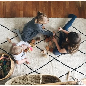 Krémový prateľný ručne tkaný bavlnený koberec 140x200 cm Bereber Beige – Lorena Canals