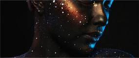 Trblietavý obraz ženy (120x50 cm)