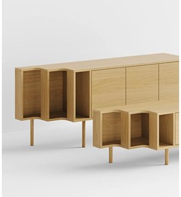 Komoda v dekore duba v prírodnej farbe 189x65x44 cm Shift – Woodman