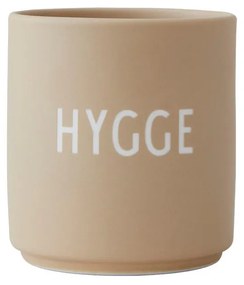 Béžový porcelánový hrnček Design Letters Favourite Hygge