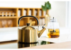 Varná kanvica z nehrdzavejúcej ocele v zlatej farbe 1,5 l Diamante – Vialli Design