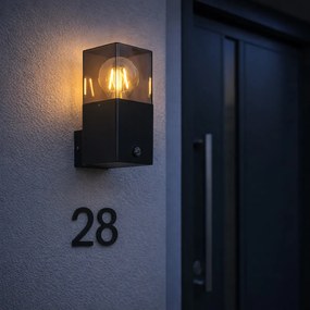 Vonkajšia nástenná lampa čierna IP44 s senzorom súmraku až úsvitu - Dánsko