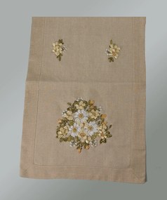 Vyšívaný obrus margarétky 40x110 cm