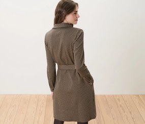 Teplákové šaty so žakárovým vzorom kohútej stopy