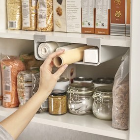 Sivý závesný plastový držiak na fólie a papierové utierky CupboardStore – Joseph Joseph