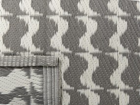 Vonkajší koberec 120 x 180 cm sivý TUMKUR Beliani