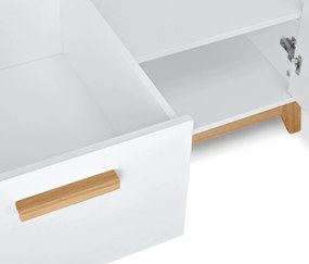 Šatníková skriňa