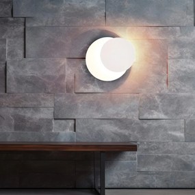 Biele LED nástenné svietidlo Mio – Trio