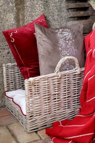 Mocca obliečka na vankúš Aix s výšivkou vetvičiek – 50*35 cm