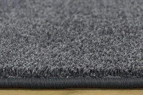 Metrážny koberec Princess 80 antracitový