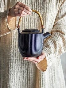 Čierna kameninová kanvica na čaj 850 ml Neri – Bloomingville