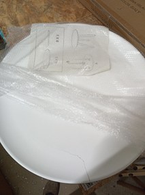 AKCIA Odkladací stolík ISLAND Ø 54 cm, biely II. akosť