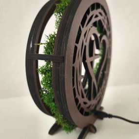 Drevená LED lampa s machom – Srdce a Kríž I SENTOP LED0582-ORECH-WENGE