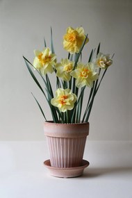 Malý kvetináč Simona s podstavcom 12 cm ružový