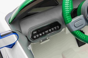 RAMIZ Elektrické autíčko Mini Concept Aceman JE1688 - biele