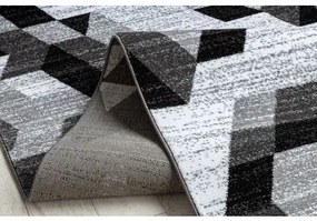 Behúň INTERO TECHNIC 3D diamanty trojuholníky sivá Veľkosť: 120 cm