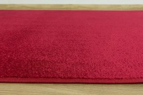 Metrážny koberec Dynasty 58 bordový