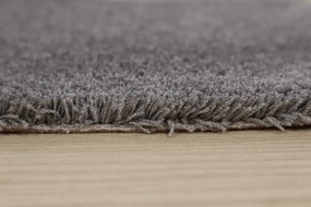 ITC, Metrážny koberec Sweet 75 tmavo šedý, na mieru, šíře 4m, šedá, filc, obývacia izba