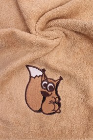 Detský uterák s výšivkou Veverička