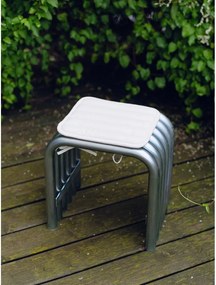 Kovová záhradná stolička v striebornej farbe Nokk – noo.ma