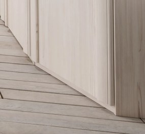 Skosená skriňa Luxor 47 cm, polárny smrekovec, pravá