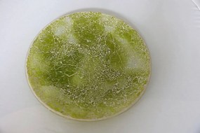 Zelený tanier z lámaného skla 32cm
