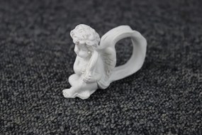 Biela soška anjela s krúžkom na obrúsok 7cm