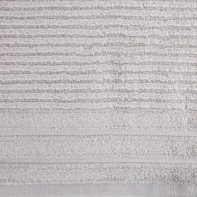 Dekorstudio Bavlnený uterák SAMMY zdobený pruhmi v striebornej farbe Rozmer uteráku: 50x90cm