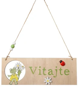 DEKORÁCIA NA ZAVESENIE VITAJTE ŽABKA S KVETMI NAT/ZEL/ŽL DREVO 24*22,5*1CM