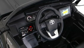 Ramiz Pickup Toyota Hilux čierny