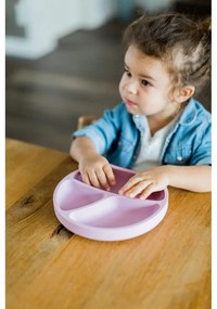 Svetloružový silikónový detský tanier 19x20,5 cm – Kindsgut