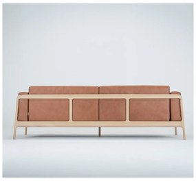 Koňakovohnedá pohovka z byvolej kože s konštrukciou z dubového dreva Gazzda Fawn, 240 cm