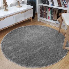 Jednofarebný okrúhly koberec sivej farby Šírka: 160 cm | Dĺžka: 160 cm