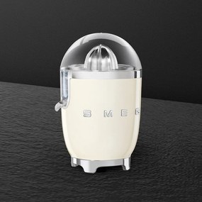 Krémovobiely odšťavovač 50's Retro Style – SMEG