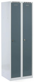 Plechová šatníková skrinka S8 na sokli, 2-dverová, 1800 x 600 x 500 mm, otočný zámok, tmavo sivé dvere