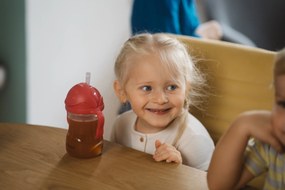 Hrnček so slamkou - malina 240 ml