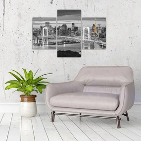 Obraz - Veľkomesto so žltou vežou (90x60 cm)