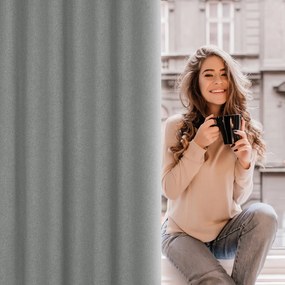 ZATEMŇOVACÍ ZÁVES NA KRÚŽKOCH LIDIA 140X250 CM STRIEBORNÁ