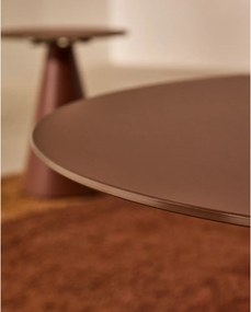 Okrúhly konferenčný stolík so sklenenou doskou v terakotovej farbe ø 80 cm Wilshire – Kave Home