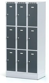 Alfa 3 Šatníková skrinka na sokli s úložnými boxami, 9 boxov, 1920 x 900 x 500 mm, otočný zámok, tmavosivé dvere