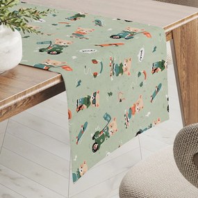 Biante Detský bavlnený behúň na stôl Sandra SA-468 Medvedíkovia na motorkách na zelenom 20x120 cm